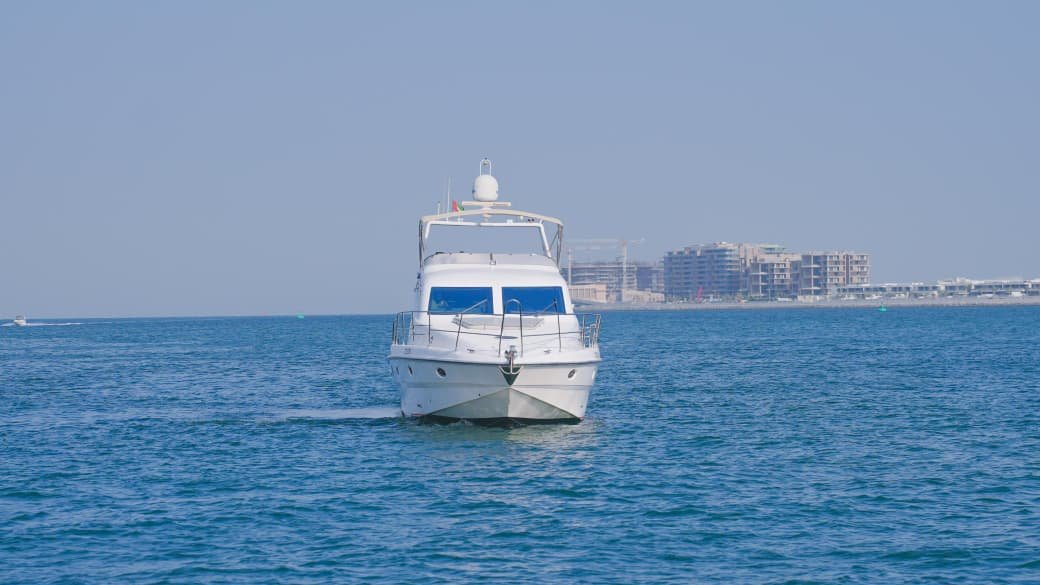 best-dubai-premium-yacht-boat-at-the-reasonable-price