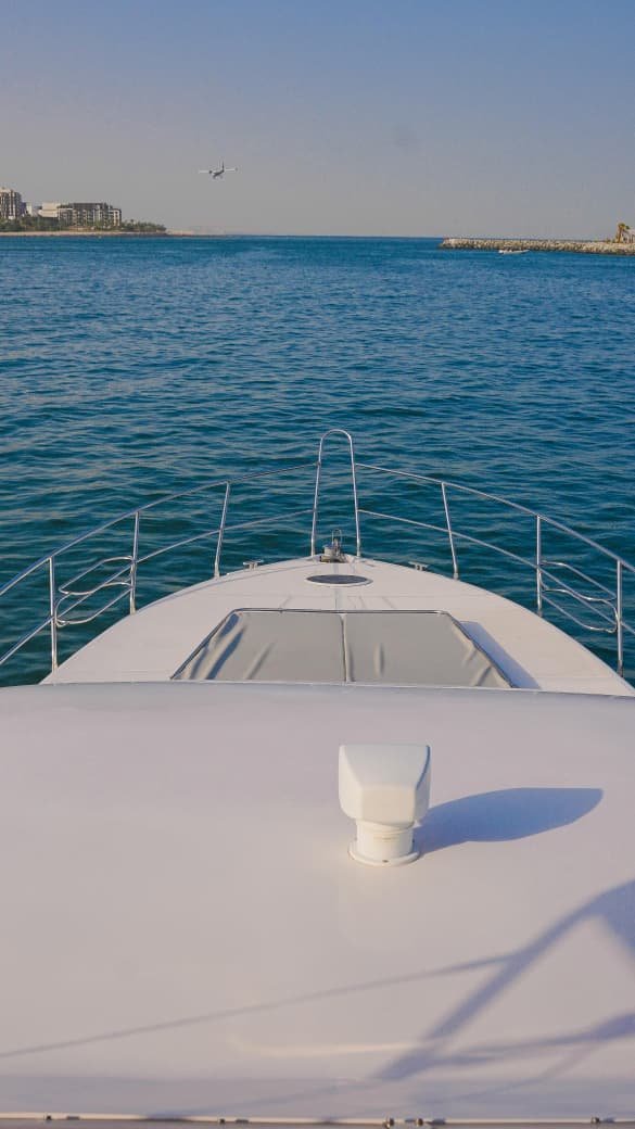 dubai-premium-boat-yacht-at-uae